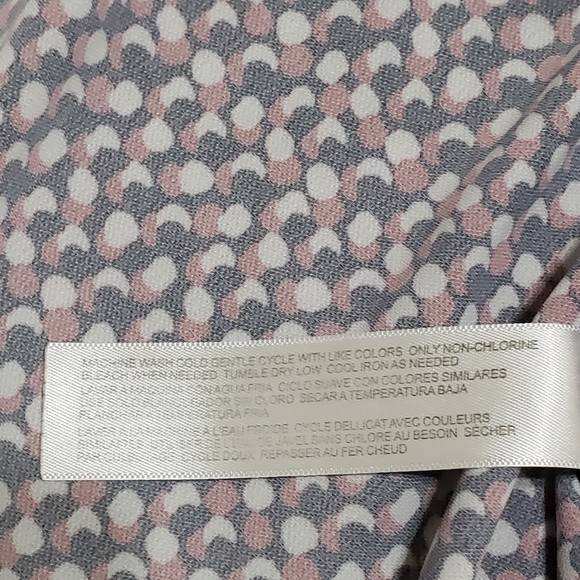 Eloquii Sleeveless V-Neck Blouse Size 16 - Picture 9 of 10